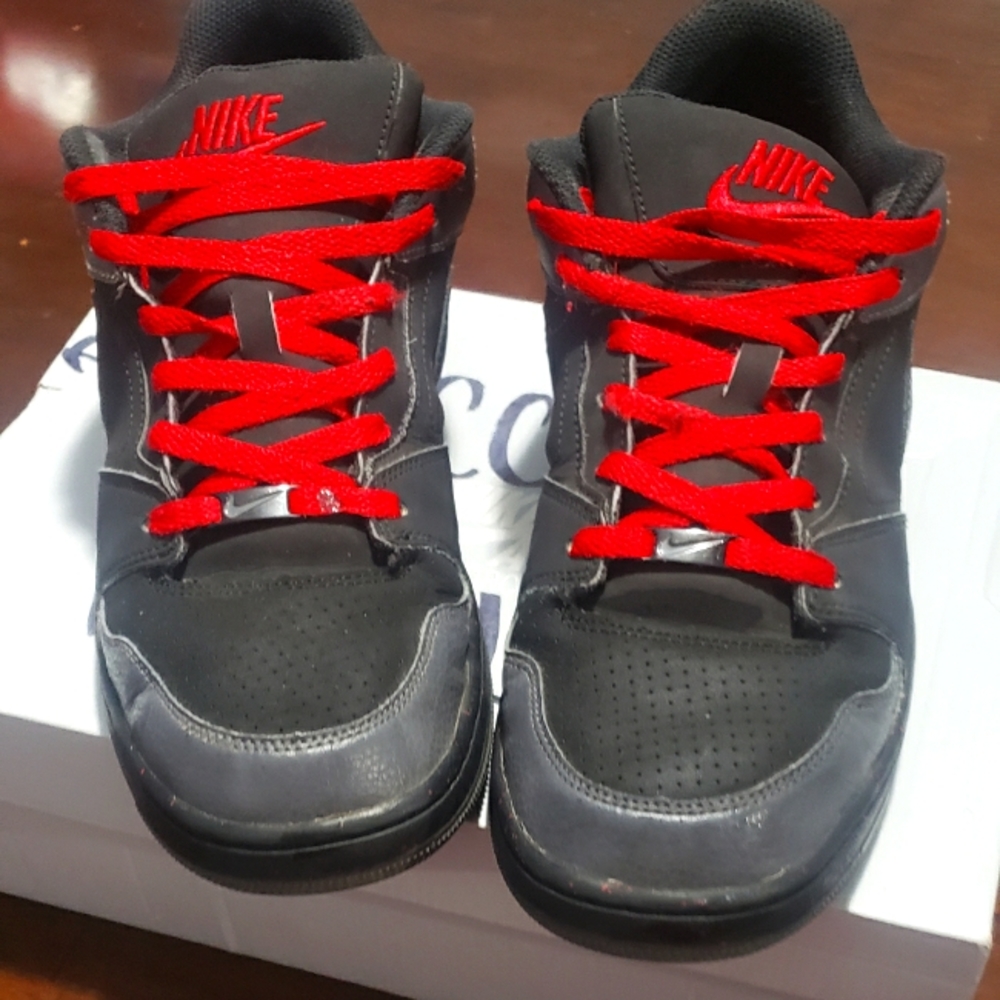 Nike prestige IV